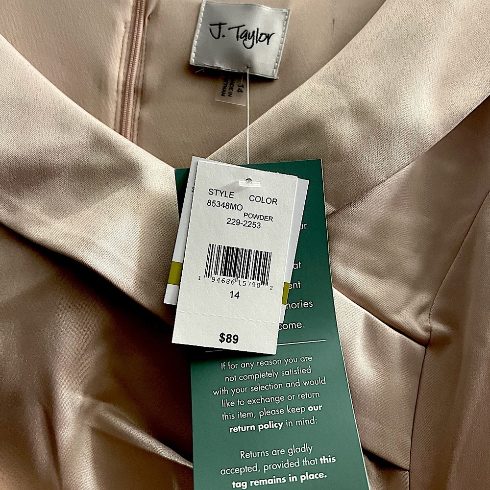 Never worn, cocktail dress, size 14, light mauve color